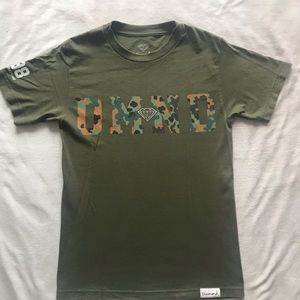 Casual graphic tee